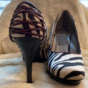 Steve Madden Madden Girl Zebra print High Heel  Platform Pumps